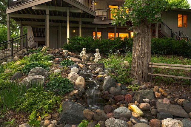 451 Reflection Rd, Apple Valley, MN 55124 - view of yard with stairs