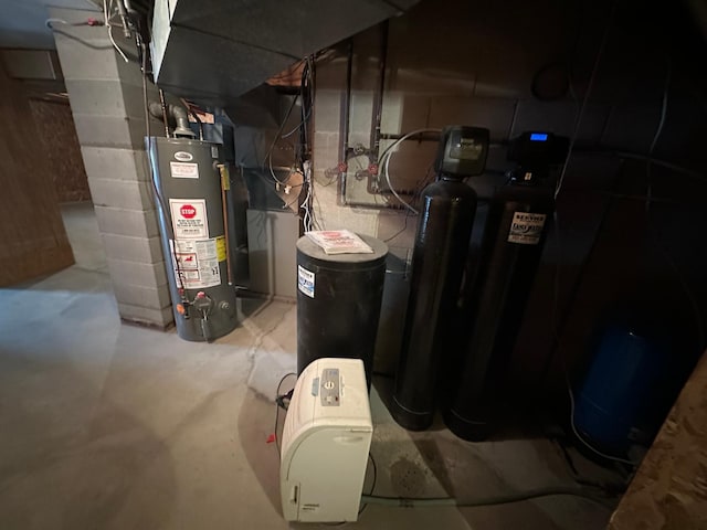 14390 Sperry Lake Rd, Harrison Twp, MN 56209 - utility room with gas water heater
