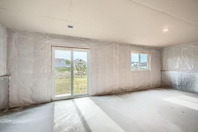 39685 Fallbrook Ave, North Branch, MN 55056 - unfurnished room with concrete flooring