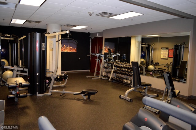 5601 Smetana Dr Unit 518, Minnetonka, MN 55343 - workout area with baseboards and a paneled ceiling