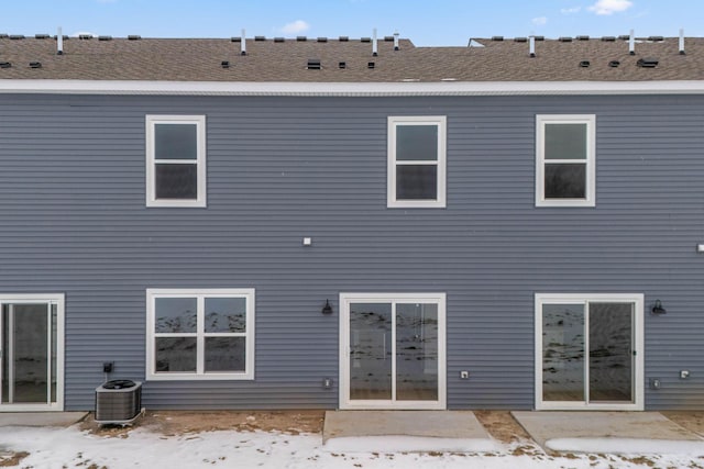 23221 Creekview Ct, Rogers, MN 55374 - back of house featuring central AC