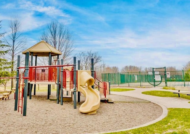 3661 Hazel Trl Unit H, Woodbury, MN 55129 - view of communal playground