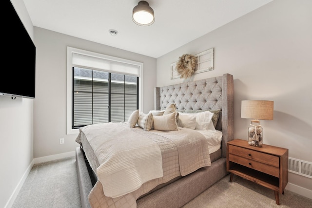 25822 Emerson Ct, Wyoming, MN 55092 - bedroom featuring light carpet and baseboards