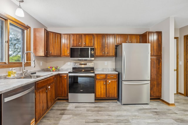 371 Millwood St, Roseville, MN 55113 - photo 6
