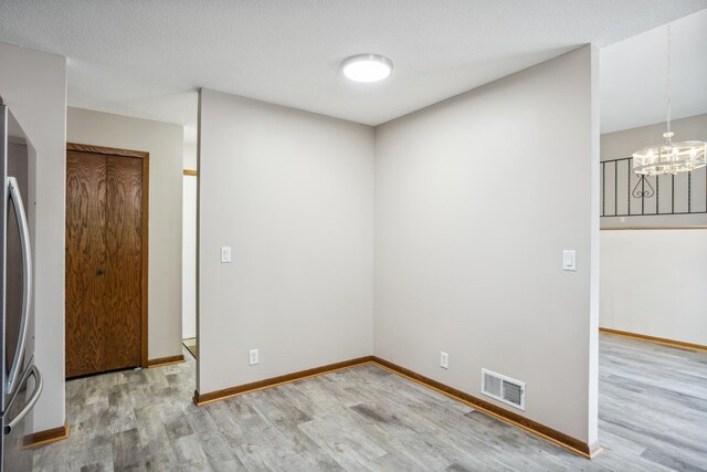371 Millwood St, Roseville, MN 55113 - photo 8