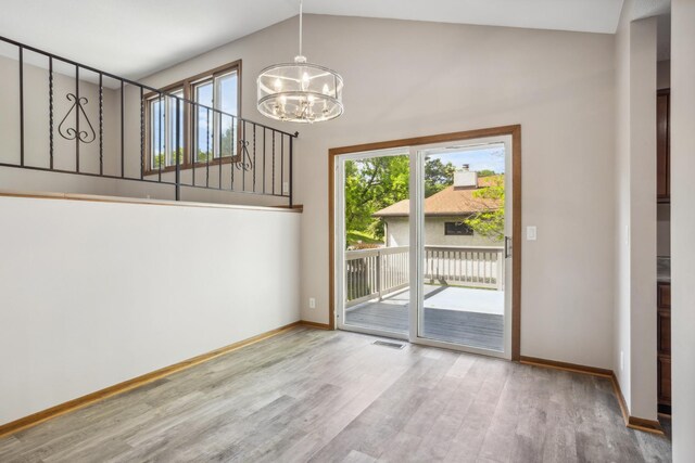 371 Millwood St, Roseville, MN 55113 - photo 10