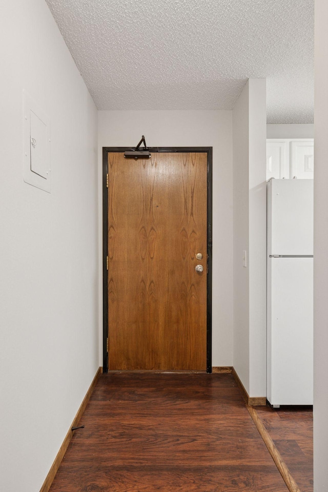 3917 Heritage Hills Dr Unit 303, Bloomington, MN 55437 - photo 2