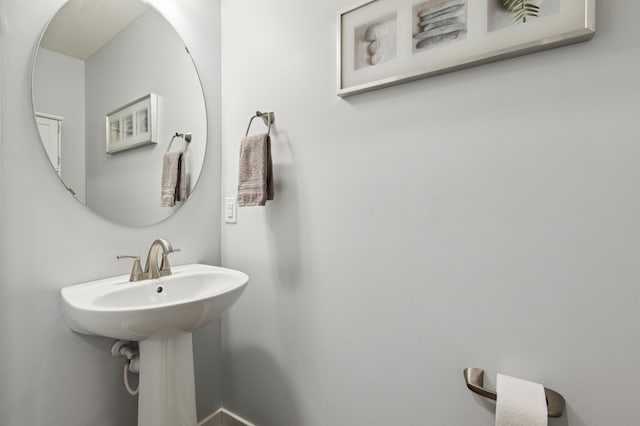 11564 Woodside Dr, Rogers, MN 55311 - view of bathroom