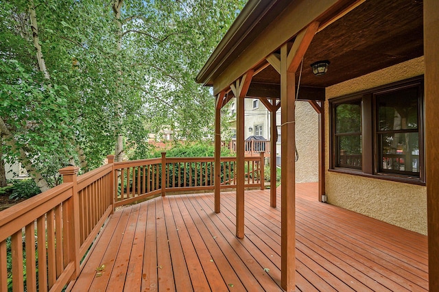 1928 Cleveland St NE, Minneapolis, MN 55418 - view of wooden terrace