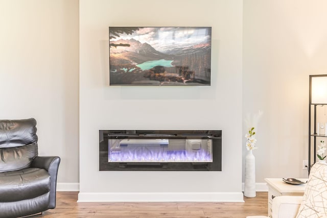 19171 Cottage Rd, Farmington, MN 55024 - living room with wood finished floors and baseboards