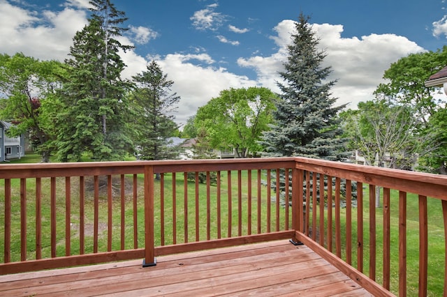 1871 Livingston Ave Unit C, West Saint Paul, MN 55118 - wooden terrace with a lawn