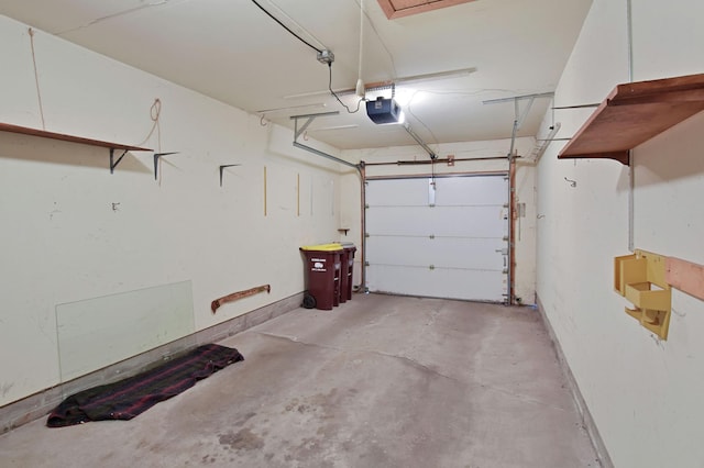 1871 Livingston Ave Unit C, West Saint Paul, MN 55118 - garage featuring a garage door opener