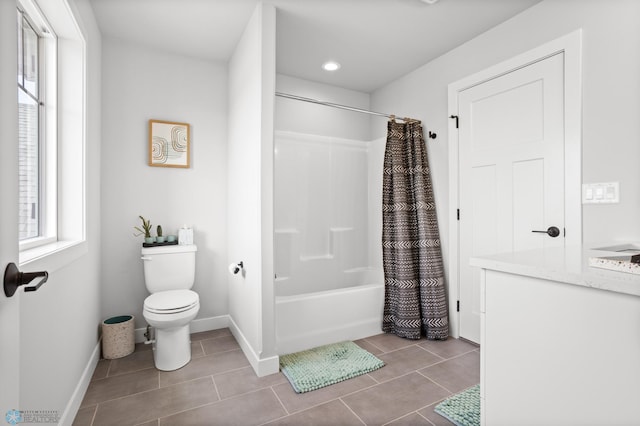 4533 38 1/2 Ave N, Reiles Acres, ND 58102 - full bathroom featuring toilet, tile patterned flooring, baseboards, and recessed lighting