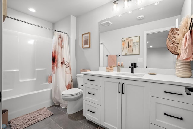 4533 38 1/2 Ave N, Reiles Acres, ND 58102 - bathroom featuring vanity, toilet, tile patterned floors, shower / bath combination with curtain, and recessed lighting