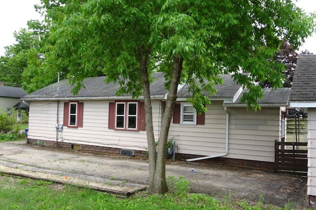 1305 La Crescent St, Campbell Twp, WI 54603 - back of property with roof with shingles