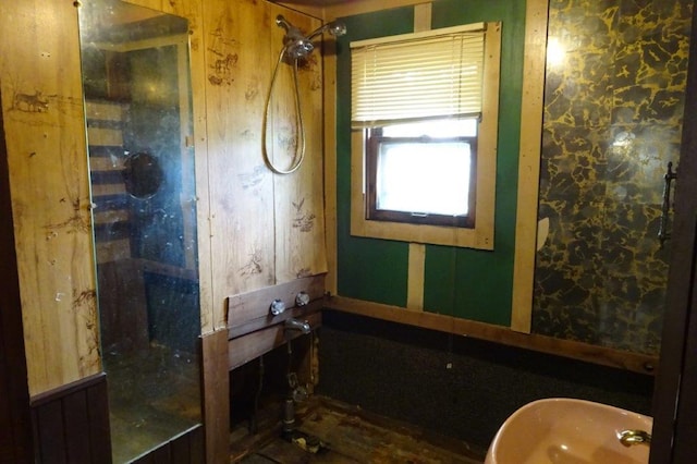 1305 La Crescent St, Campbell Twp, WI 54603 - full bathroom featuring a sink, a tub, and a shower