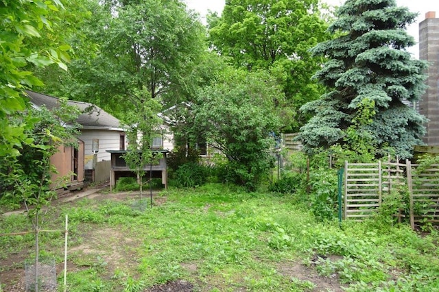 1305 La Crescent St, Campbell Twp, WI 54603 - view of yard