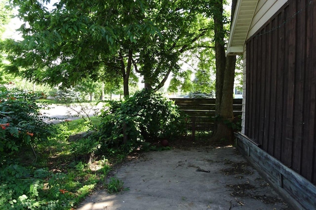 1305 La Crescent St, Campbell Twp, WI 54603 - view of patio