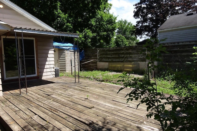 1305 La Crescent St, Campbell Twp, WI 54603 - wooden deck featuring a fenced backyard