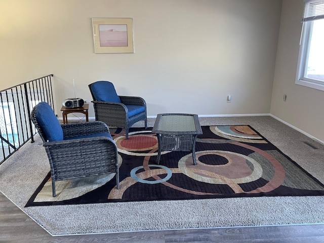 12232 Oak Leaf Cir, Burnsville, MN 55337 - sitting room featuring baseboards