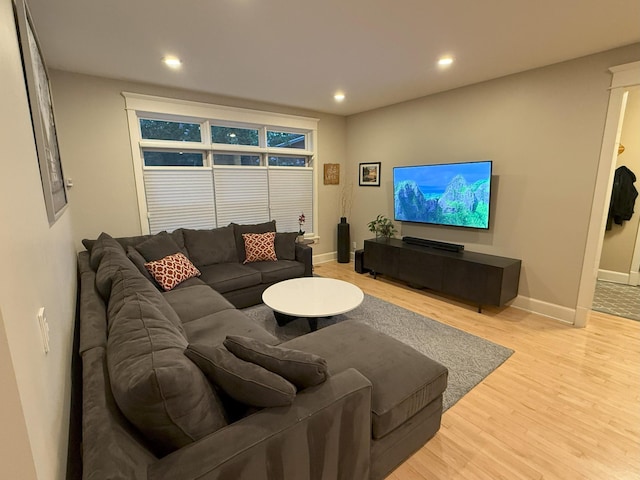 4312 France Ave S, Edina, MN 55410 - living area featuring light wood-style flooring, recessed lighting, and baseboards