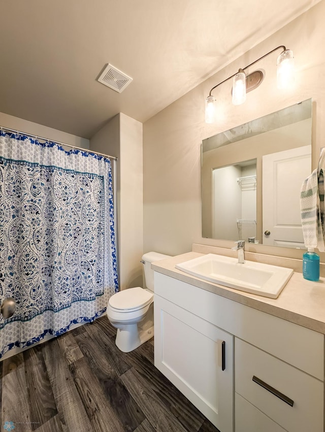 2715 11th St W, West Fargo, ND 58078 - full bath featuring vanity and wood finished floors