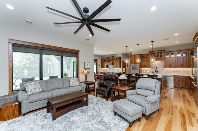 918 Hidden Meadow Ln, Lake City, MN 55041 - living area featuring ceiling fan, light wood-style flooring, and recessed lighting