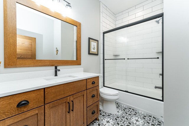918 Hidden Meadow Ln, Lake City, MN 55041 - full bath with vanity, toilet, shower / bath combination with glass door, and tile patterned flooring