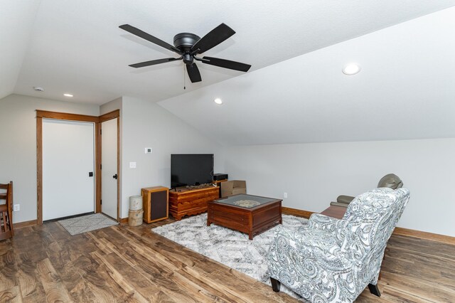 918 Hidden Meadow Ln, Lake City, MN 55041 - living room featuring lofted ceiling, wood finished floors, ceiling fan, baseboards, and recessed lighting