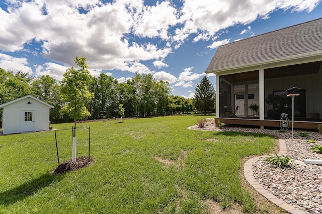 918 Hidden Meadow Ln, Lake City, MN 55041 - view of green lawn with a sunroom