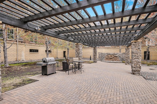 13580 Technology Dr Unit 3222, Eden Prairie, MN 55344 - fenced backyard featuring area for grilling, a patio area, and a pergola