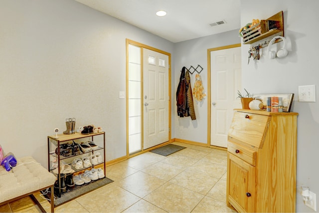 2054 Shryer Ct E, North Saint Paul, MN 55109 - photo 4
