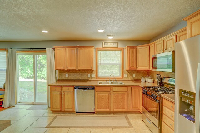 2054 Shryer Ct E, North Saint Paul, MN 55109 - photo 6