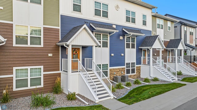 5837 41st St S, Fargo, ND 58104 - view of front of property with central air condition unit