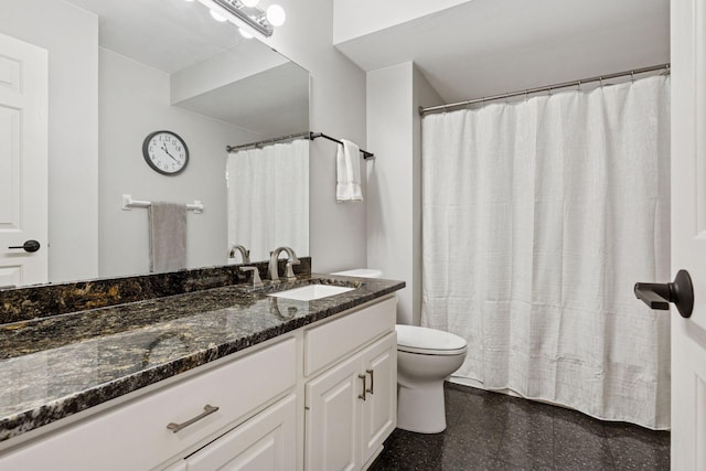 6609 Red Birch Ct, Lino Lakes, MN 55014 - bathroom featuring toilet, vanity, and a shower with curtain