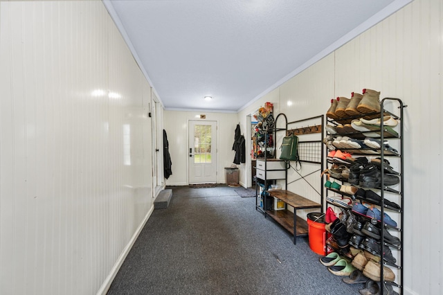 3108 4th Ave, Grand Rapids, MN 55744 - hall with ornamental molding and baseboards