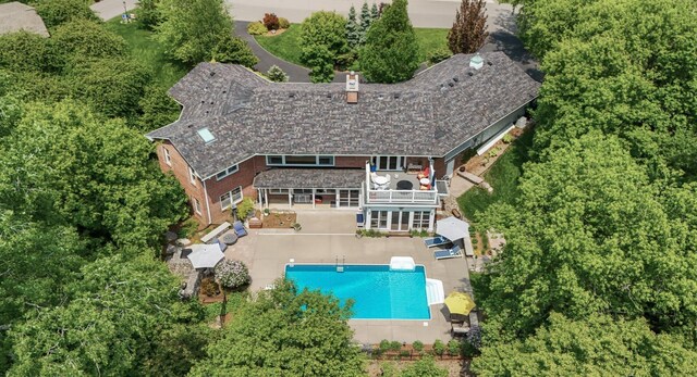 6413 Mendelssohn Ln, Edina, MN 55343 - view from above of property with a pool area