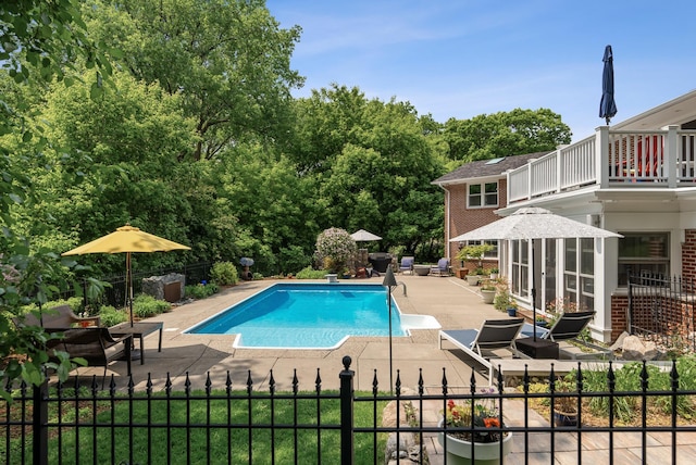 6413 Mendelssohn Ln, Edina, MN 55343 - view of pool featuring a patio