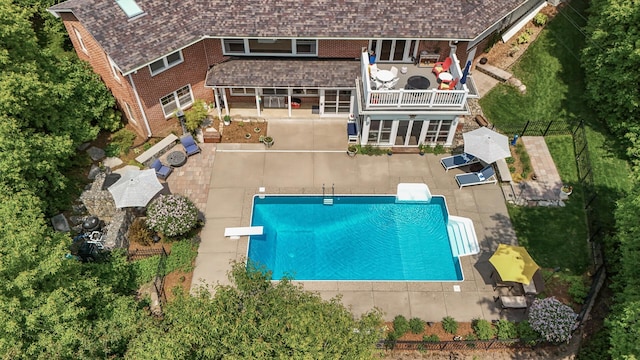 6413 Mendelssohn Ln, Edina, MN 55343 - view of subject property with a pool area