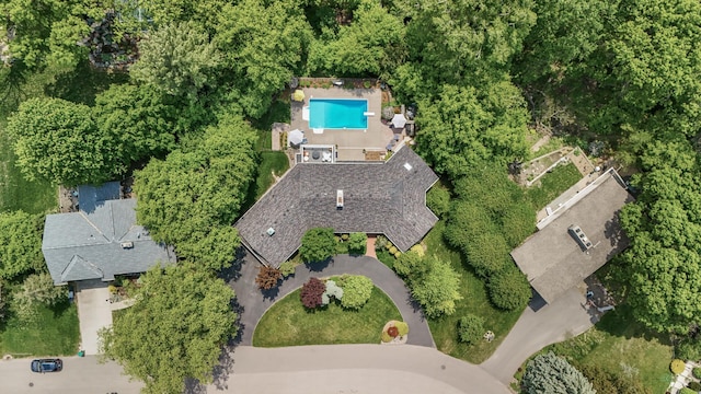 6413 Mendelssohn Ln, Edina, MN 55343 - aerial view of property's location featuring a pool area