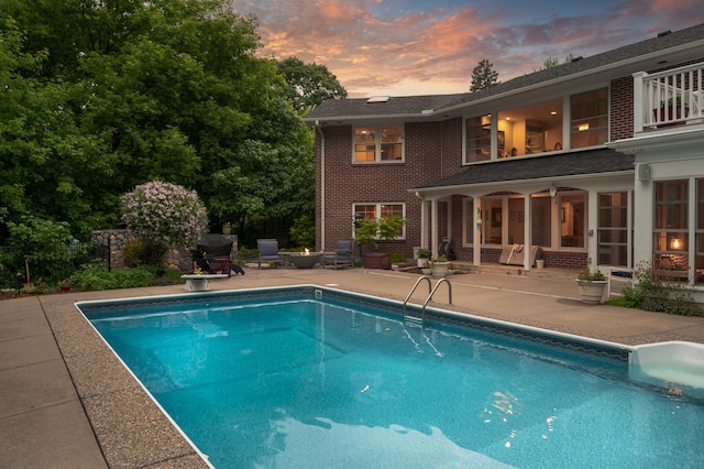 6413 Mendelssohn Ln, Edina, MN 55343 - swimming pool with a patio area and a diving board