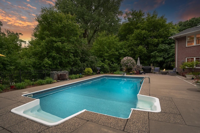 6413 Mendelssohn Ln, Edina, MN 55343 - outdoor pool with a patio area