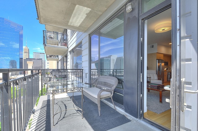 740 Portland Ave Unit 1005, Minneapolis, MN 55415 - balcony with a city view
