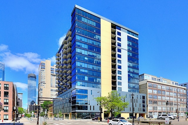 740 Portland Ave Unit 1005, Minneapolis, MN 55415 - view of building exterior with a view of city