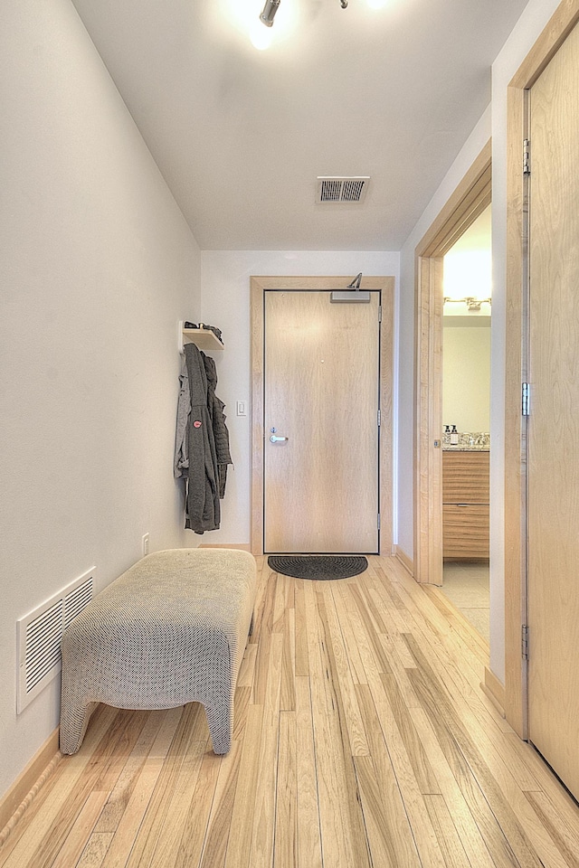 740 Portland Ave Unit 1005, Minneapolis, MN 55415 - bedroom with hardwood / wood-style floors