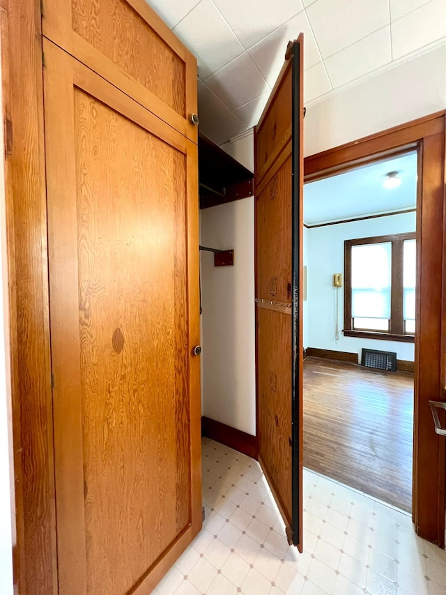 508 2nd Ave, Goodhue, MN 55027 - hallway featuring light flooring and baseboards