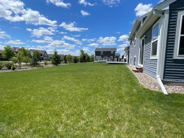 18053 Gleaming Ct, Lakeville, MN 55044 - view of grassy yard