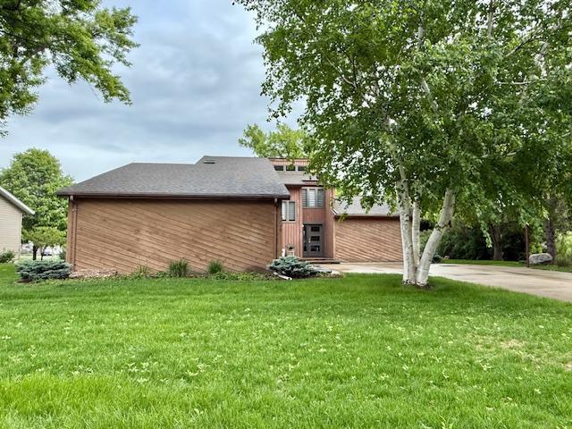 128 Knollwood Dr, Redwood Falls, MN 56283 - photo 3