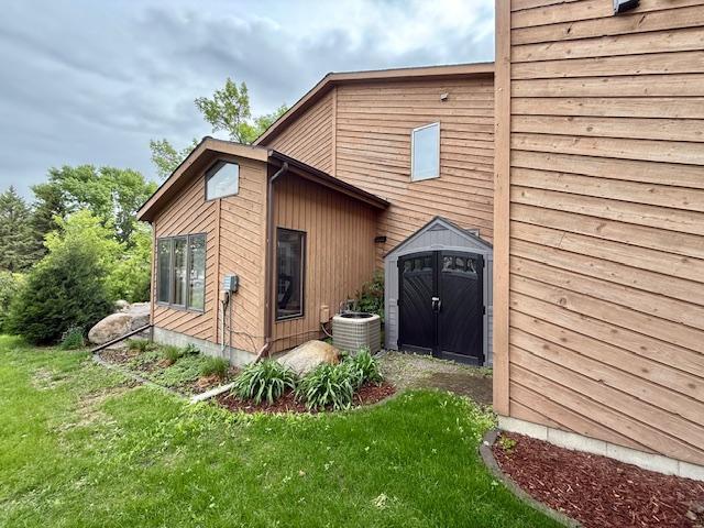 128 Knollwood Dr, Redwood Falls, MN 56283 - photo 10