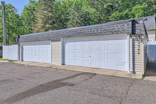 3944 76th Way E, Inver Grove Heights, MN 55076 - view of garage